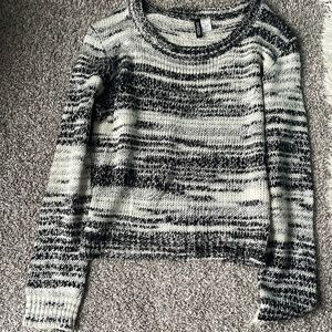 H&M sweater